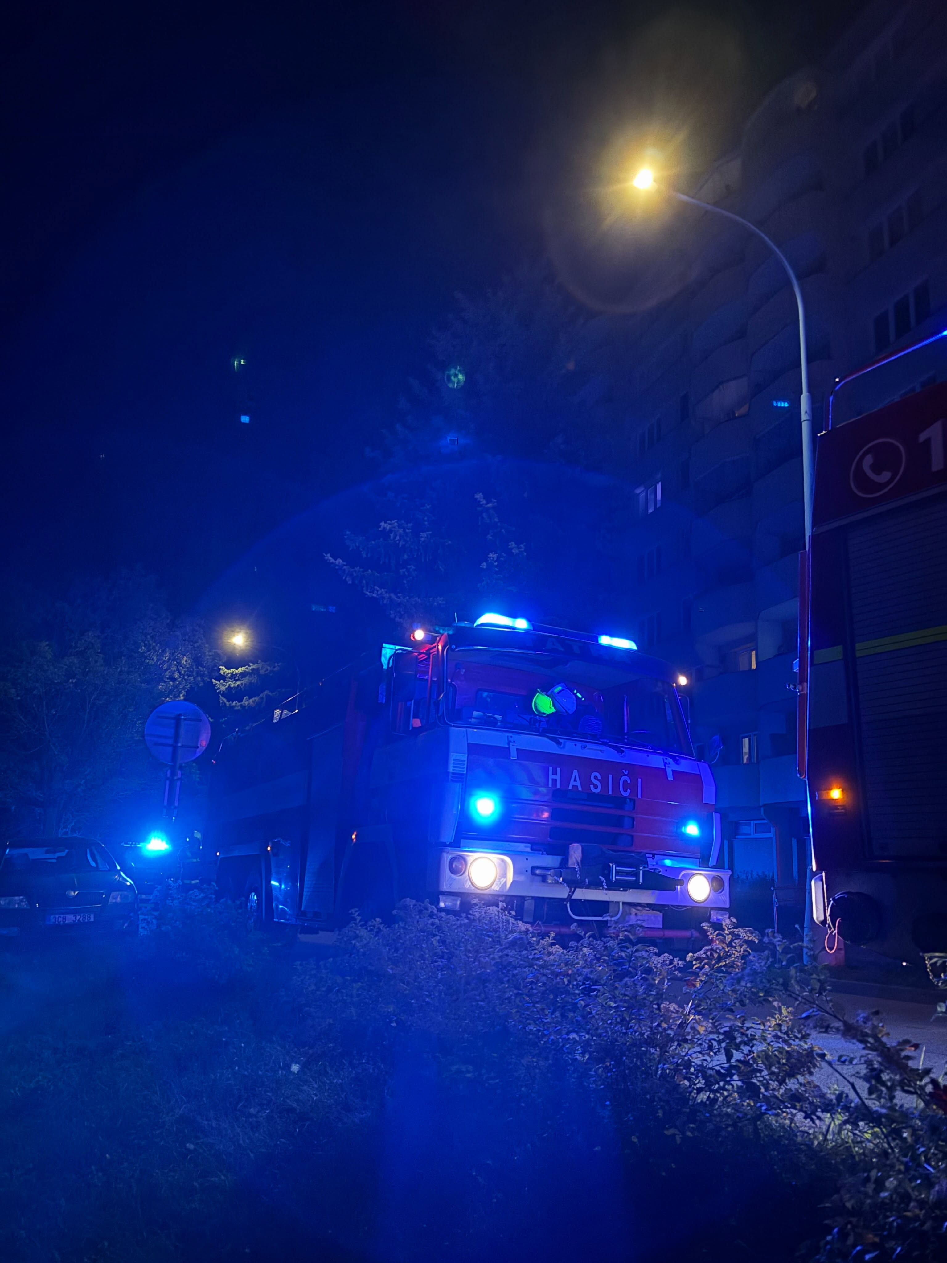 Výjezd jednotky č. 15🚨
06.10.2026 19:31:28,JPO:3,TPO:4,P-VB,okr.PE,Pelhrimov,Sidliste Prazska,Dolnokubinska, kour ze stupacek a zapach spaleneho plastu
#jsdhrynarec #fire #firefighter #hasici #tatra